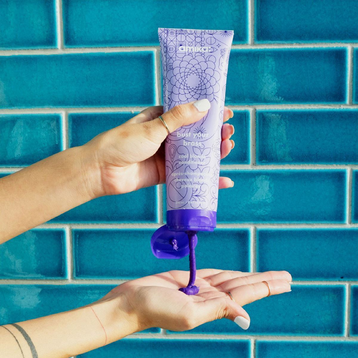 Picture of Amika Conditioner